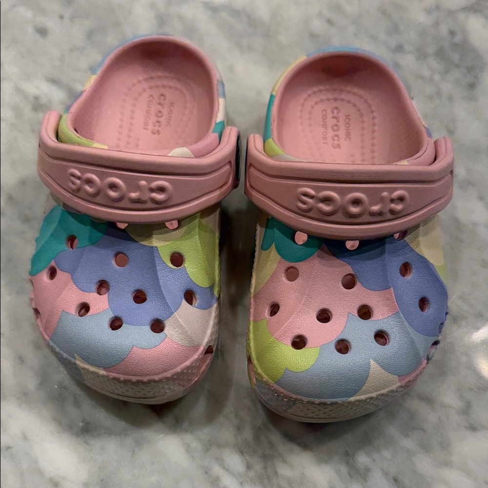 CROCS Kids' Pastel Wave Clogs